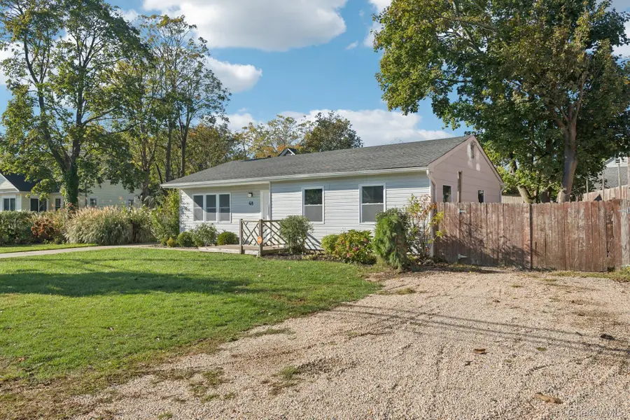 48 Center Avenue, Bay Shore, NY 11706 - Image #3