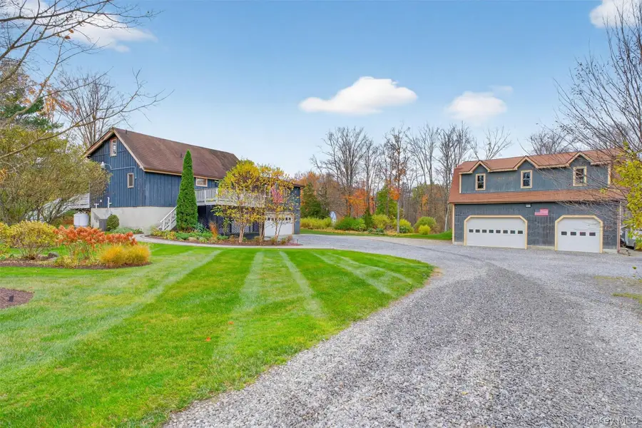 618 Salt Point Turnpike, Poughkeepsie, NY 12601 - Image #3