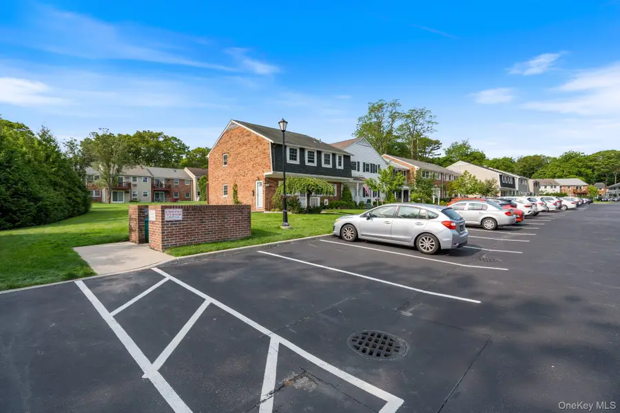 459 Village Drive #459, Hauppauge, NY 11788 - Image #3