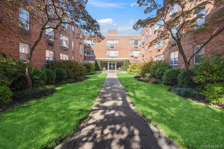 125 Main Street #1T, Port Washington, NY 11050 - Image #2