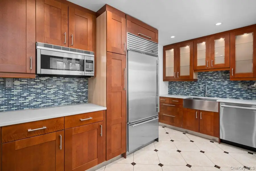 600 Locust Street #2J, Mount Vernon, NY 10552 - Image #2