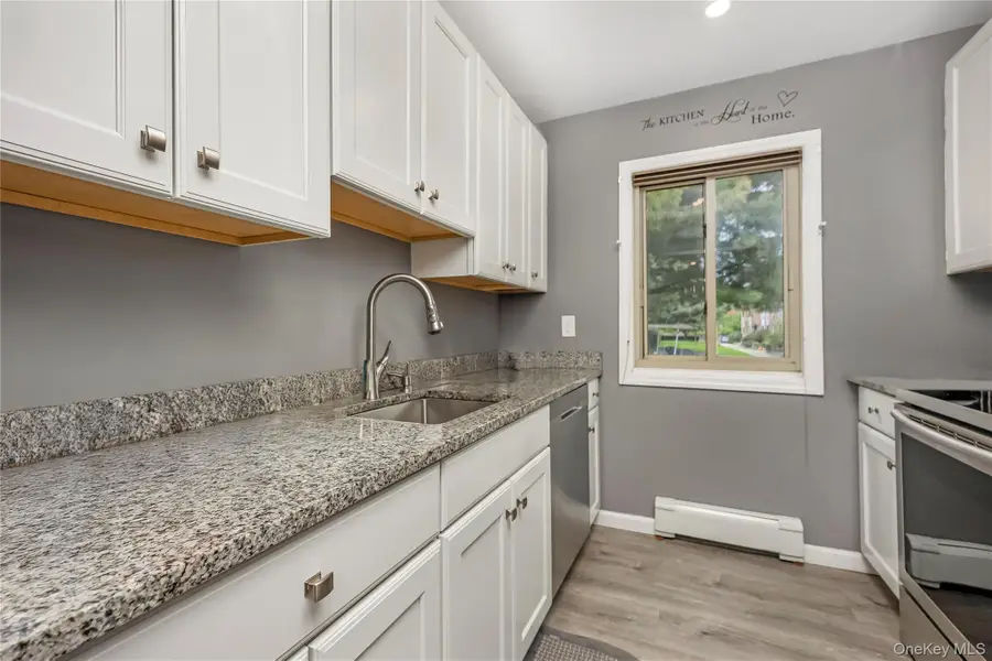 2449 Union Blvd #21A, Islip, NY 11751 - Image #2