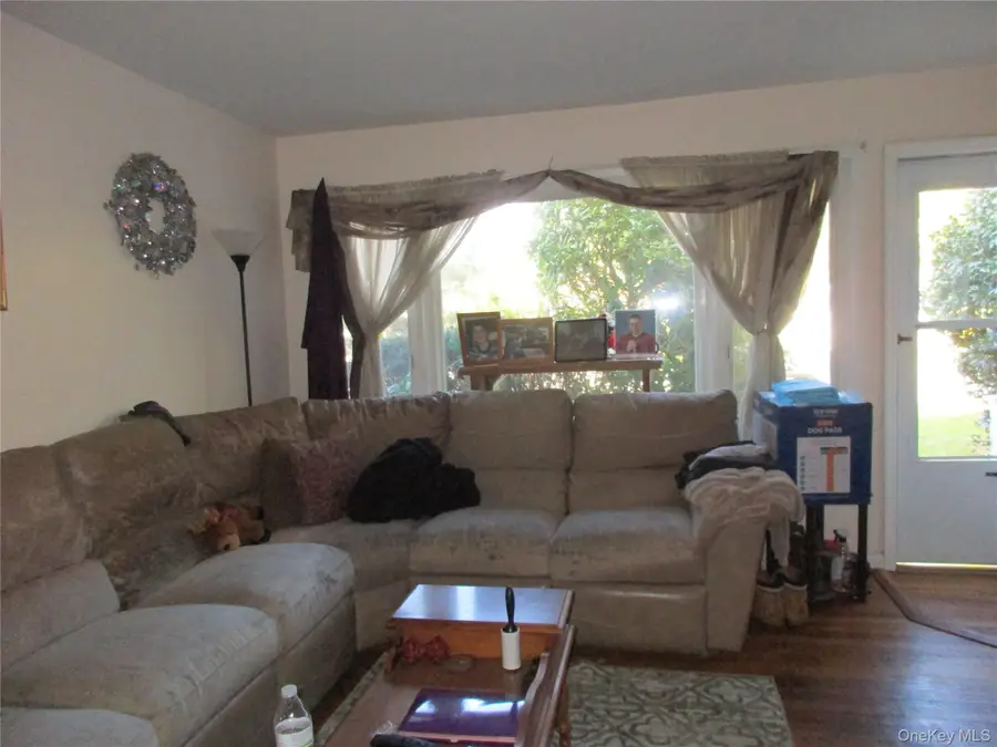 110 Bellecrest Avenue, East Northport, NY 11731 - Image #3