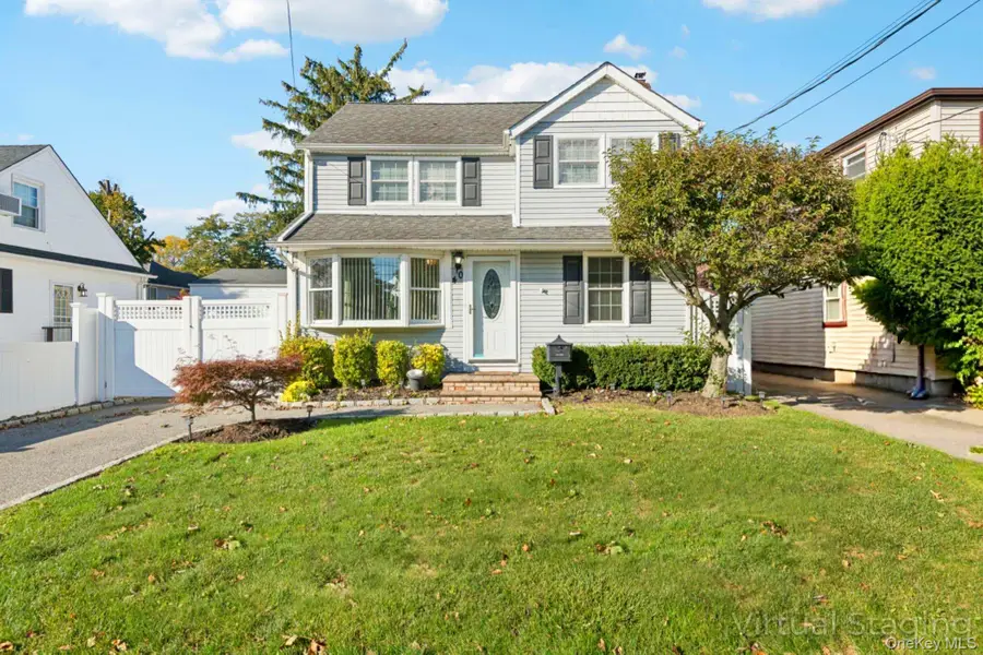 40 Elm Street, Hicksville, NY 11801 - Image #2