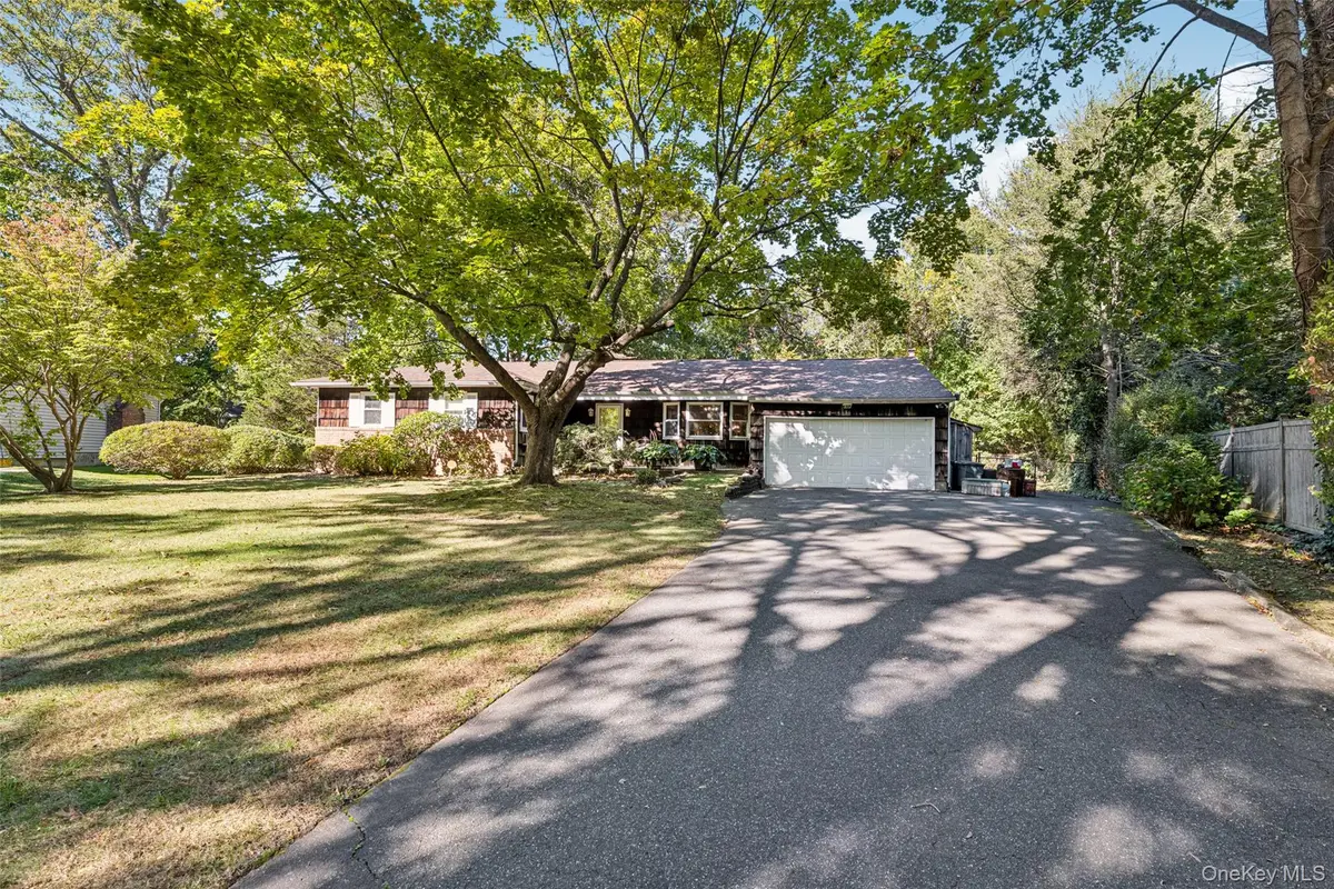 10 Printer Court, Huntington Station, NY 11746 - Image #1