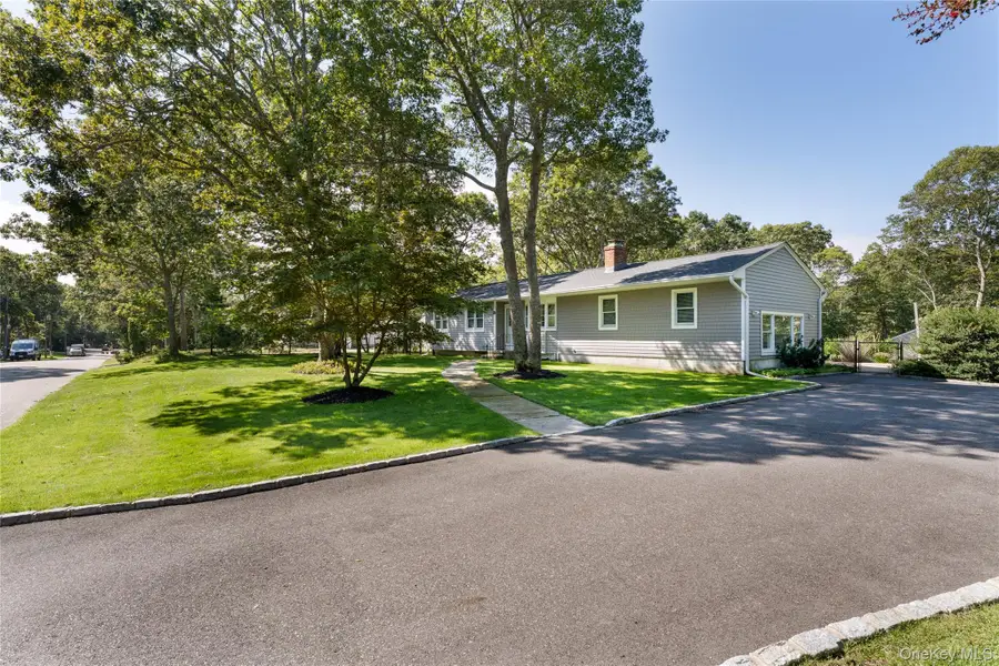 8 Foxboro Road, Hampton Bays, NY 11946 - Image #2
