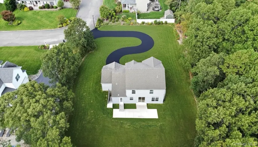 35 Evergreen Avenue, Port Jefferson Station, NY 11776 - Image #3