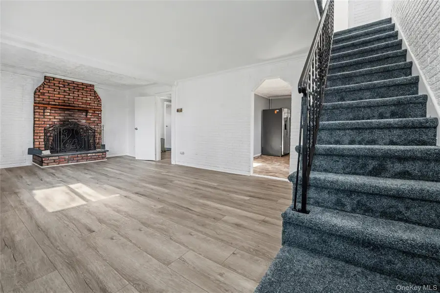 77 Duke Street, Deer Park, NY 11729 - Image #3