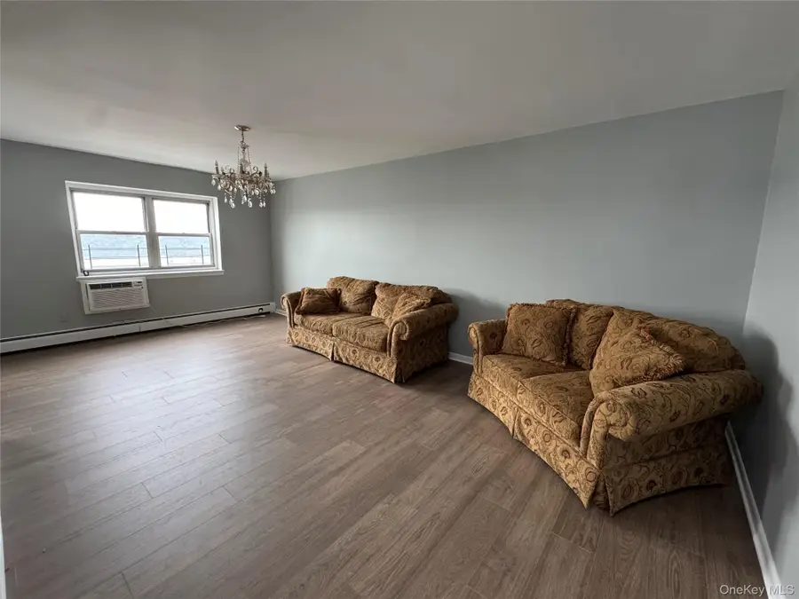 47 Alta #6G, Yonkers, NY 10705 - Image #3