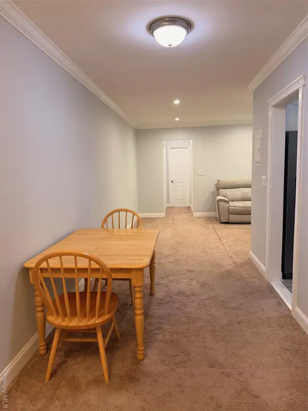 1 Bryant Crescent #2 L, White Plains, NY 10605