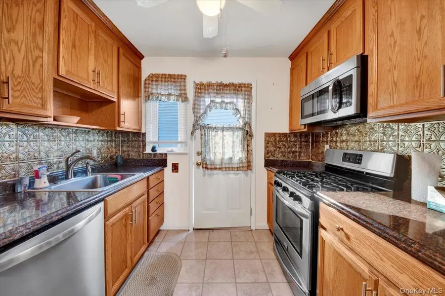 75 Capt Shankey Drive, Garnerville, NY 10923 - Image #2