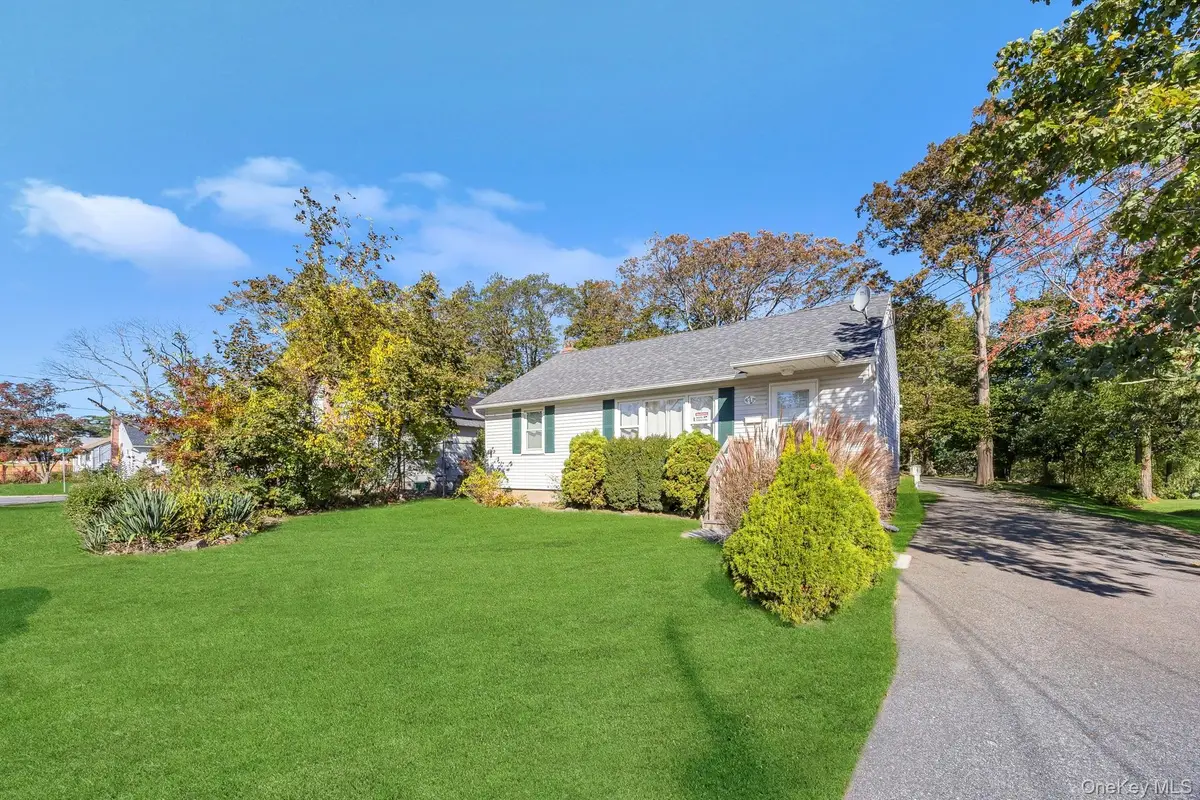 141 Davidson Street, Wyandanch, NY 11798 - Image #1