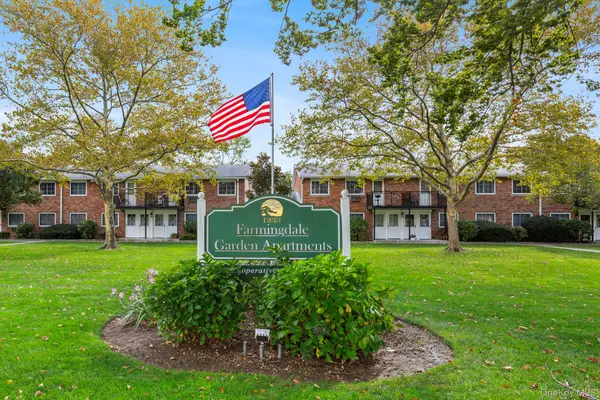 1233 Melville Road #54, Farmingdale, NY 11735