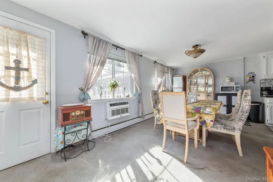 1233 Melville Road #54, Farmingdale, NY 11735 - Image #3