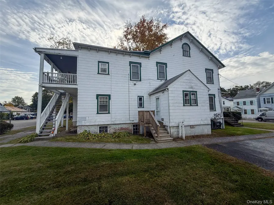 2578 South Avenue #South, Wappingers Falls, NY 12590 - Image #2