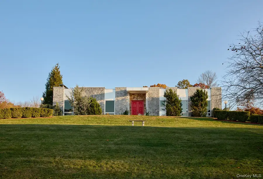 27 Westview Drive, Wallkill, NY 12589 - Image #2