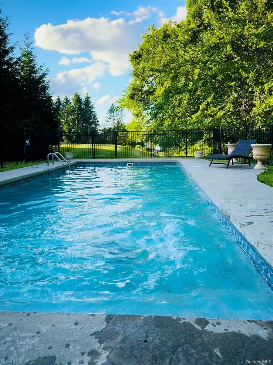 27 Westview Drive, Wallkill, NY 12589 - Image #3