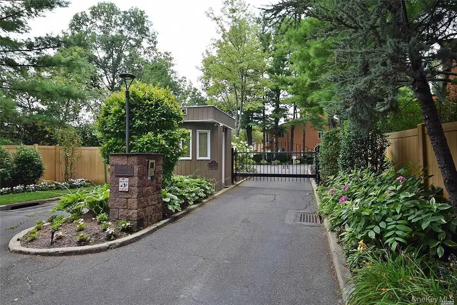 45 Kristin Lane, Hauppauge, NY 11788 - Image #2