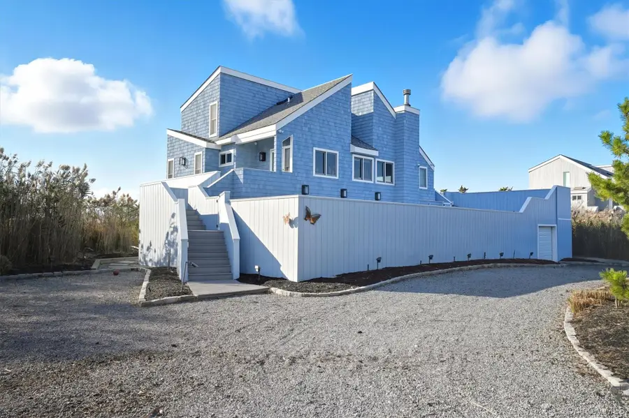 556 Dune Road, Westhampton, NY 11977 - Image #2