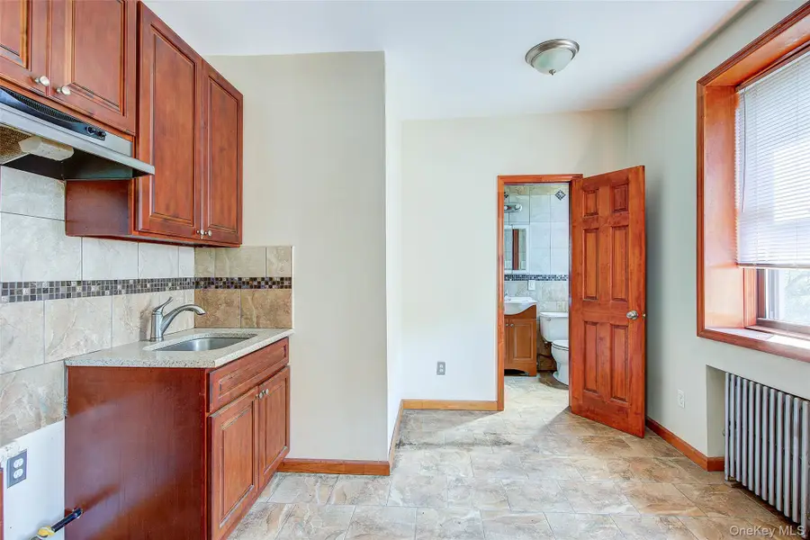 1701 Gates Avenue, Ridgewood, NY 11385 - Image #2