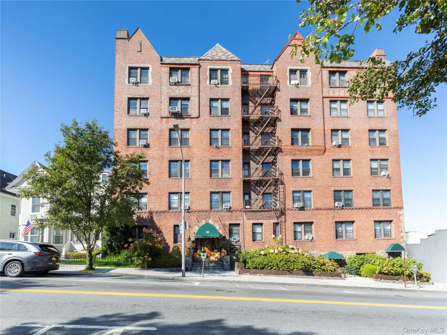 19 South Broadway #4A, Tarrytown, NY 10591 - Image #2