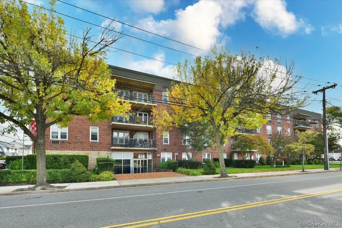 60 Hempstead Avenue #1H, Lynbrook, NY 11563 - Image #1