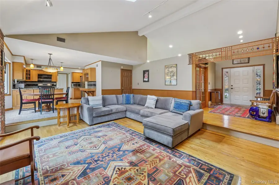 23 Hallmark Drive, New City, NY 10956 - Image #3