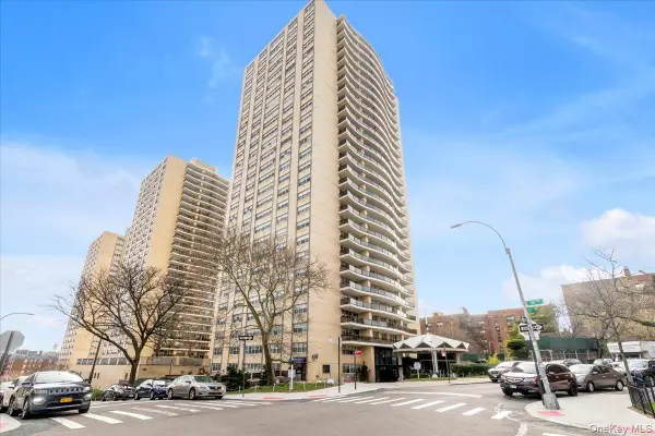 102-10 66th Road #18G, Forest Hills, NY 11375