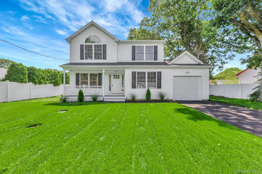 112 Chanel Drive E, Shirley, NY 11967 - Image #3