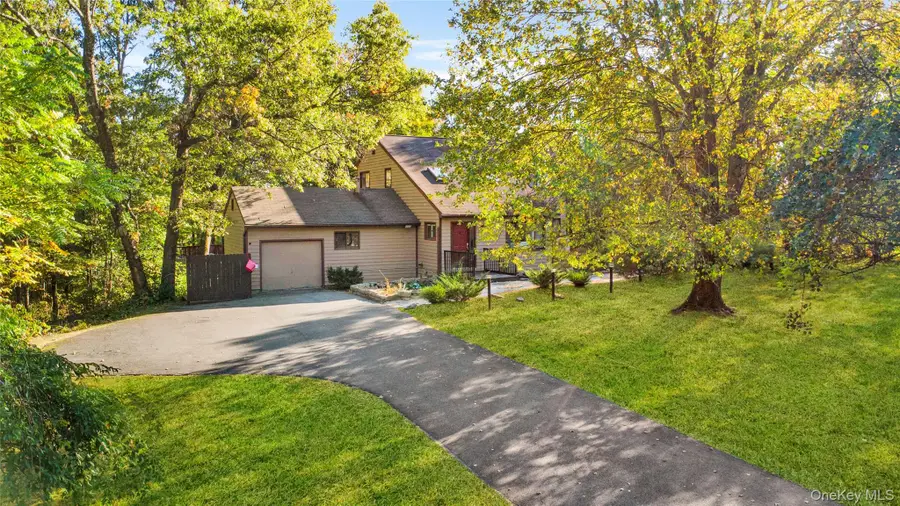 26 Hillside Terrace, Wallkill, NY 12589 - Image #2