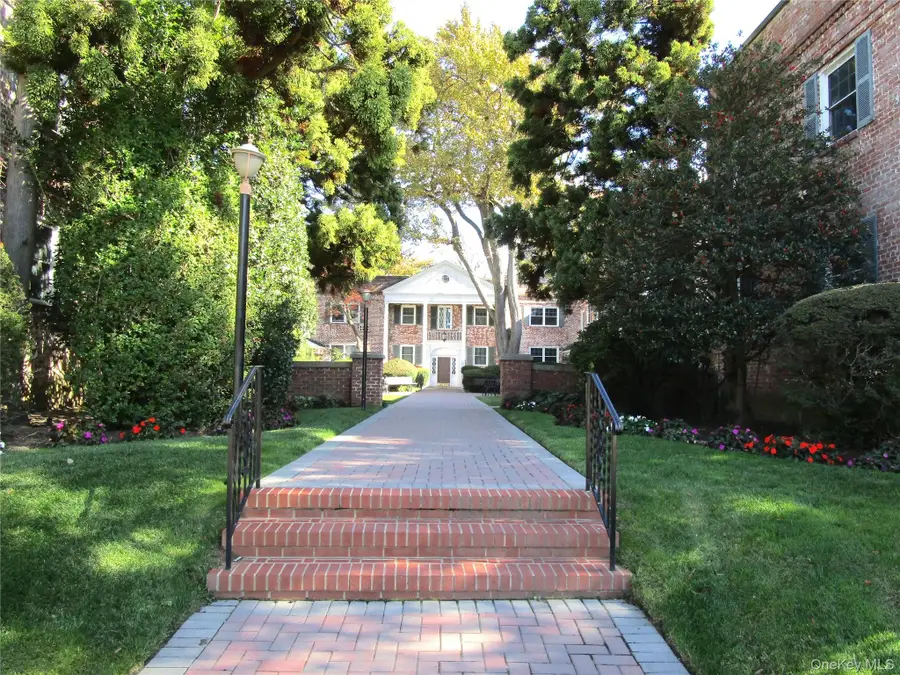 43 N Forest Avenue #C-23, Rockville Centre, NY 11570 - Image #2