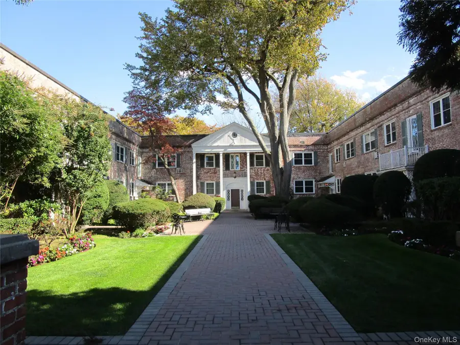 43 N Forest Avenue #C-23, Rockville Centre, NY 11570 - Image #3