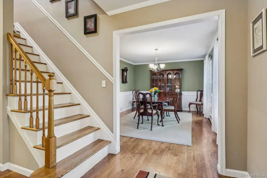 17 Sunwood Drive, Miller Place, NY 11764 - Image #2