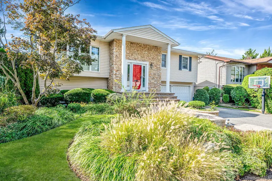 2994 Lonni Lane, Merrick, NY 11566 - Image #2