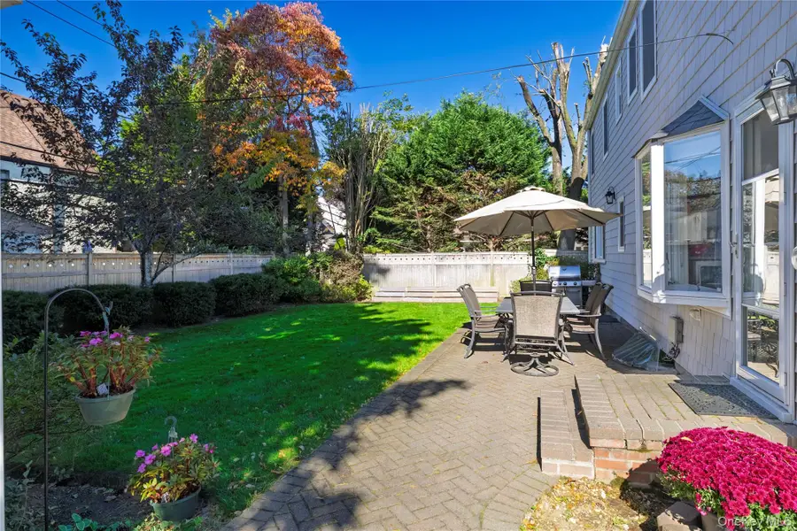 3 Cash Lane, Rockville Centre, NY 11570 - Image #2