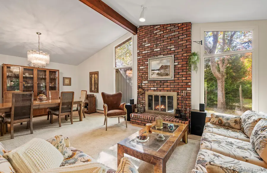 33 Sherwood Lane, East Hampton, NY 11937 - Image #2