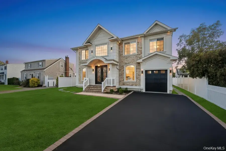 3562 Raven Street, Levittown, NY 11756 - Image #3