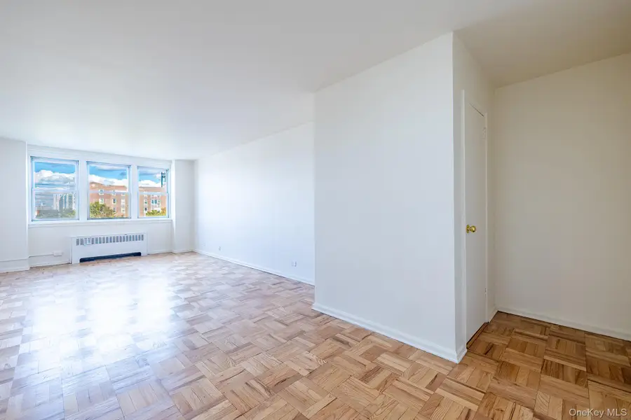 55 Knolls Crescent #11C, Bronx, NY 10463 - Image #3