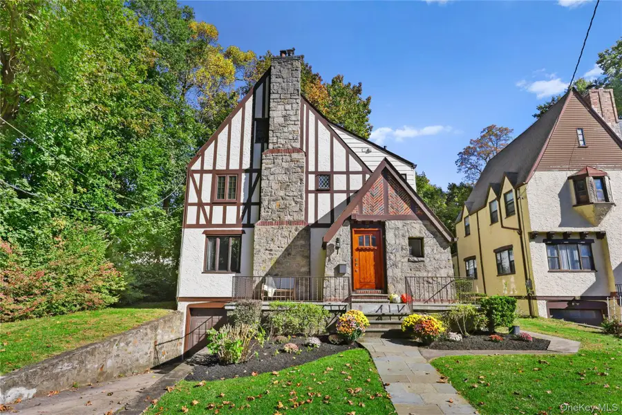 19 Huntwood Place, Mount Vernon, NY 10552 - Image #2