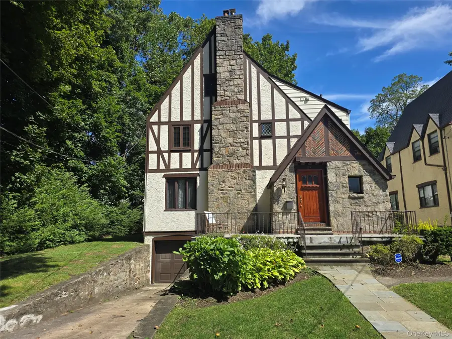 19 Huntwood Place, Mount Vernon, NY 10552 - Image #3