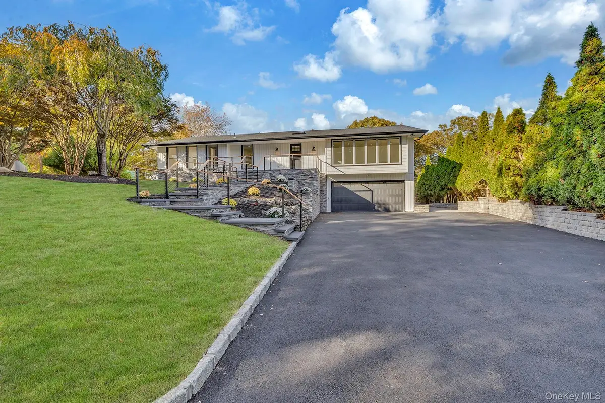 63 Woodland Lane, Smithtown, NY 11787 - Image #1