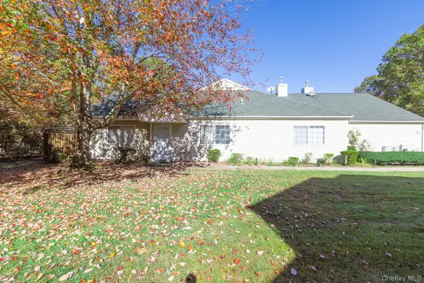 349 Colonial Circle, Manorville, NY 11949