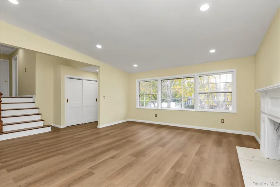 2 Arbor Gate, Old Bethpage, NY 11804 - Image #2