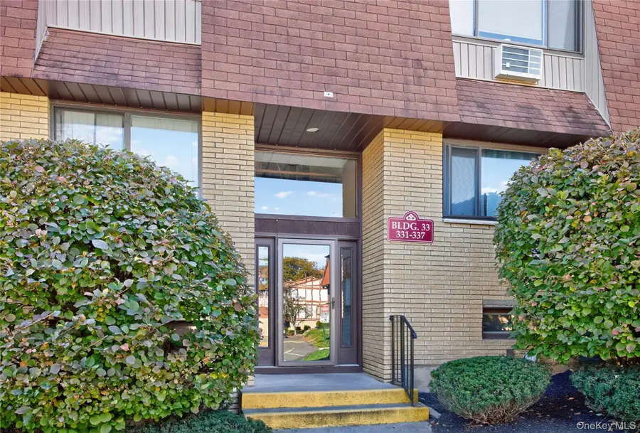 332 Richard Court, Pomona, NY 10970 - Image #2