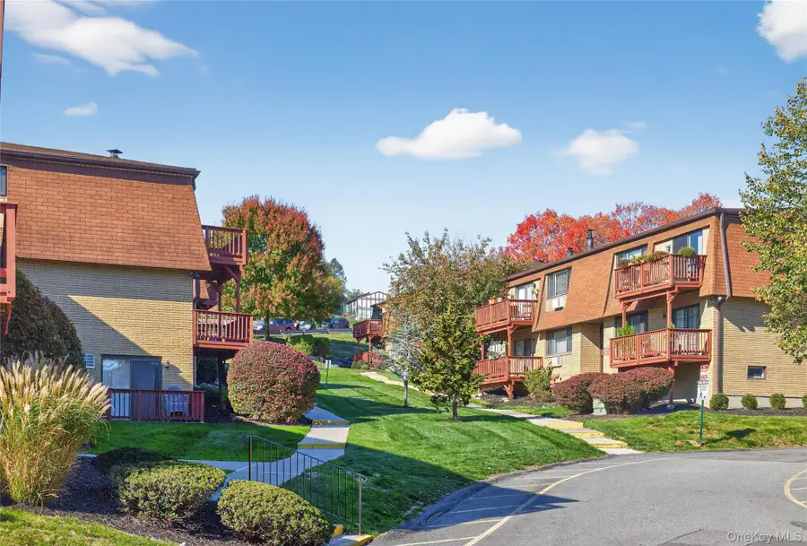 332 Richard Court, Pomona, NY 10970 - Image #3