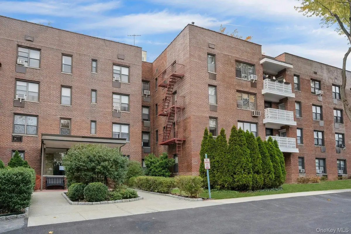 1 Remsen Road #1F, Yonkers, NY 10710 - Image #1