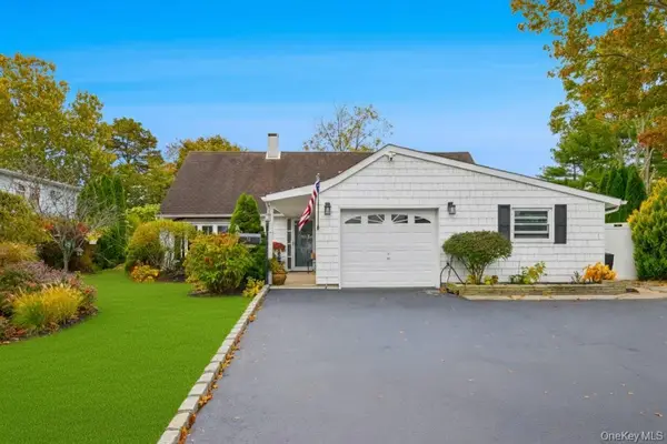 40 Straw Lane, Islandia, NY 11749