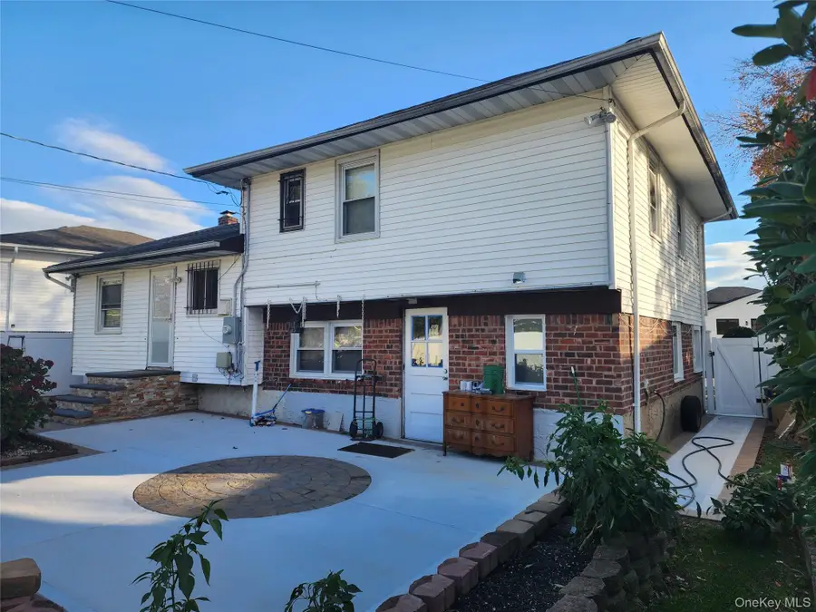 3 Nancy Place, East Massapequa, NY 11758 - Image #2