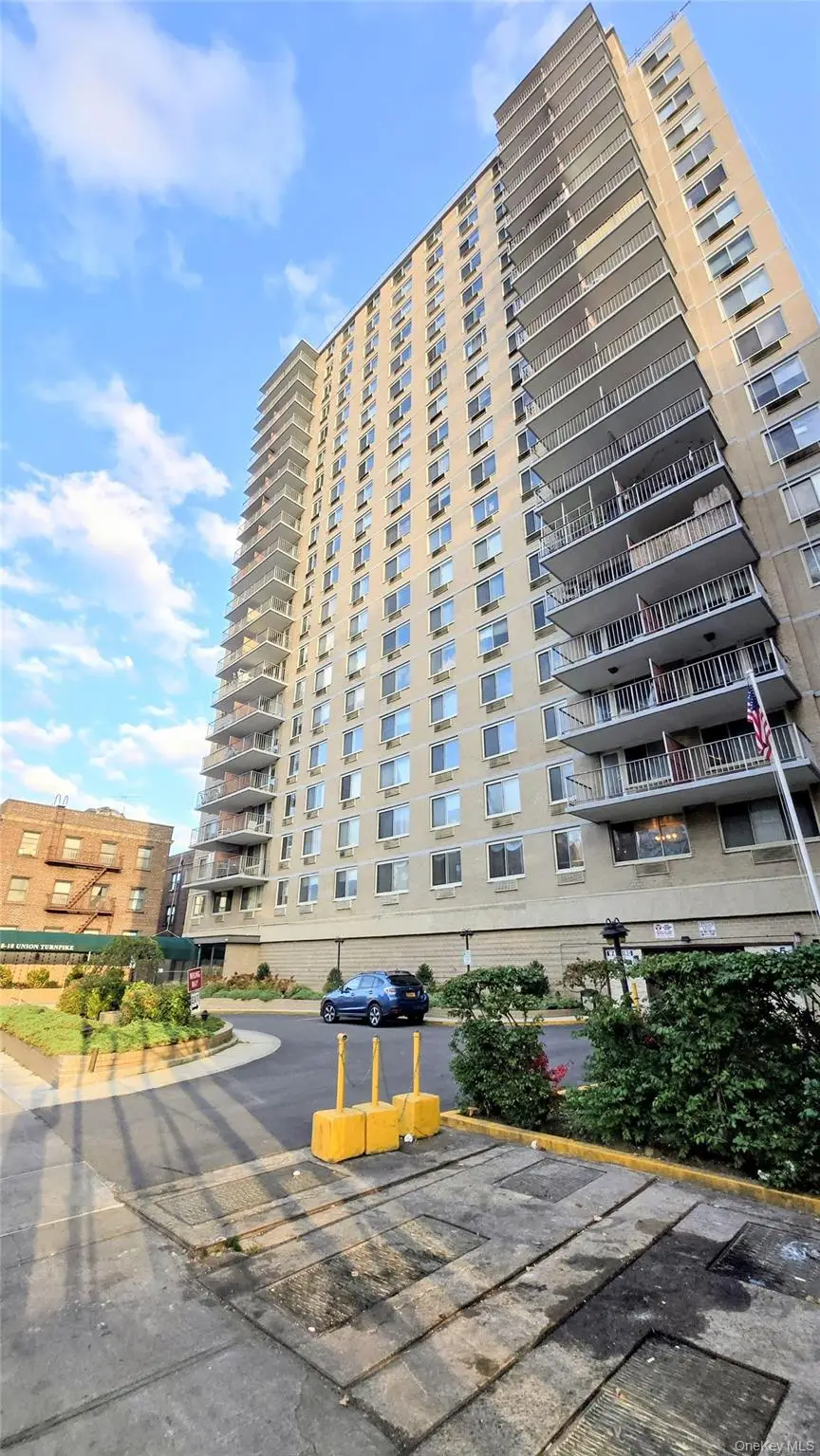 118-18 Union Tpke #Apt 4B, Kew Gardens, NY 11415 - Image #1