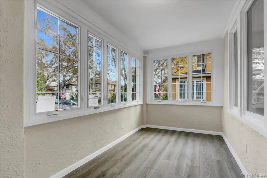 16 Howard Court, Staten Island, NY 10310 - Image #3